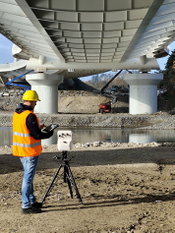 Making structural health monitoring scalable: IDS GeoRadar launches MyMO – a portable device for fast, non-contact monitoring